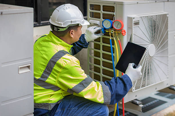 Professional Hvac technician working in Menifee, CA